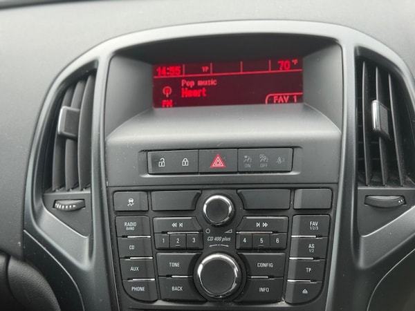 Used Vauxhall Astra 2015 for sale - 75416598: Photo 44