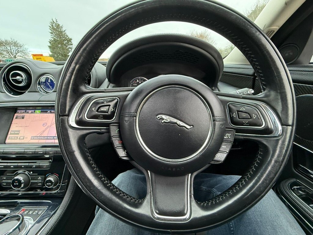 Used Jaguar XJ 2013 for sale - 77499221: Photo 28
