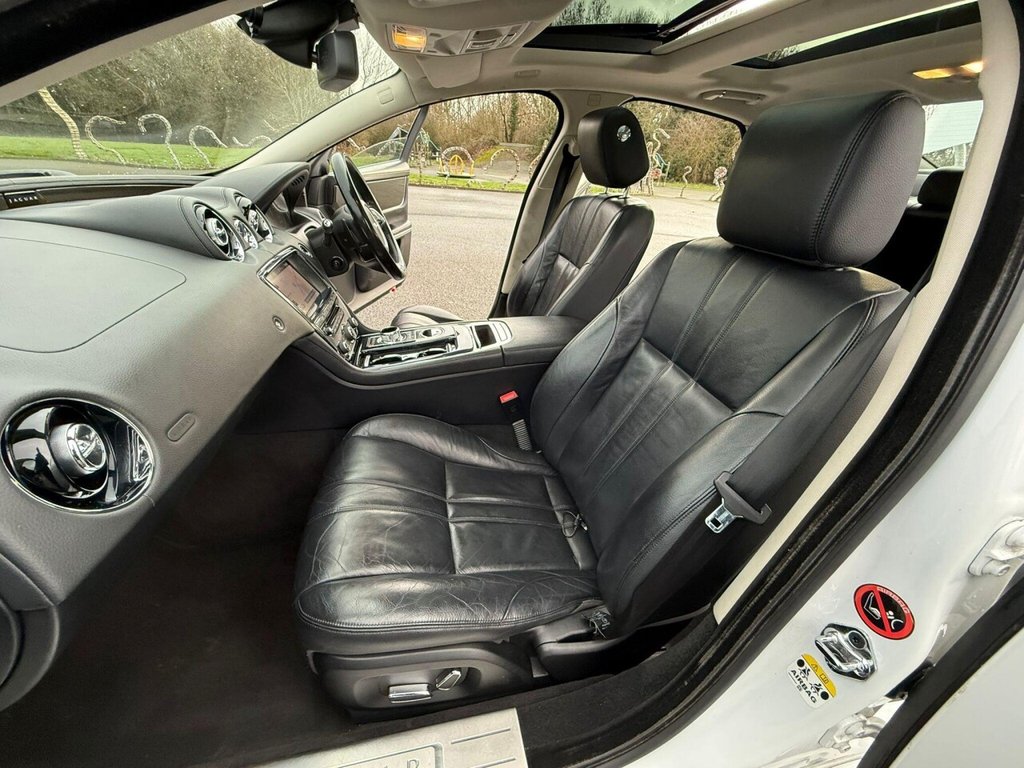 Used Jaguar XJ 2013 for sale - 77499221: Photo 32
