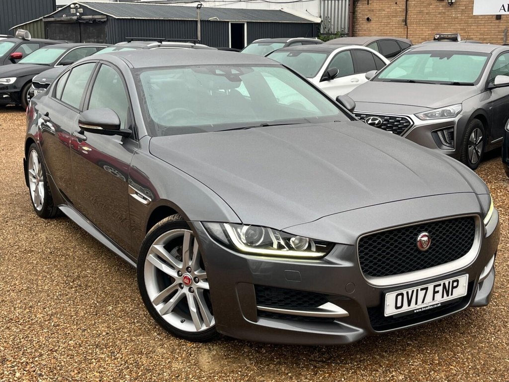Used Jaguar XE 2017 for sale - 76261374: Photo 1