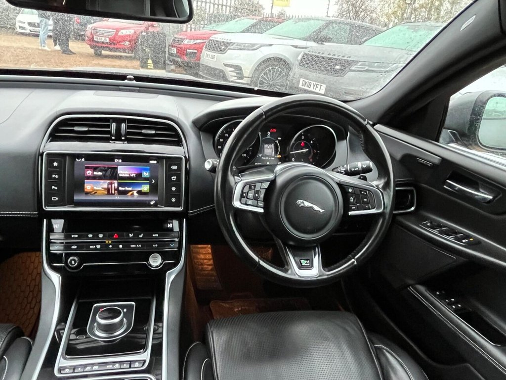 Used Jaguar XE 2017 for sale - 76261374: Photo 13