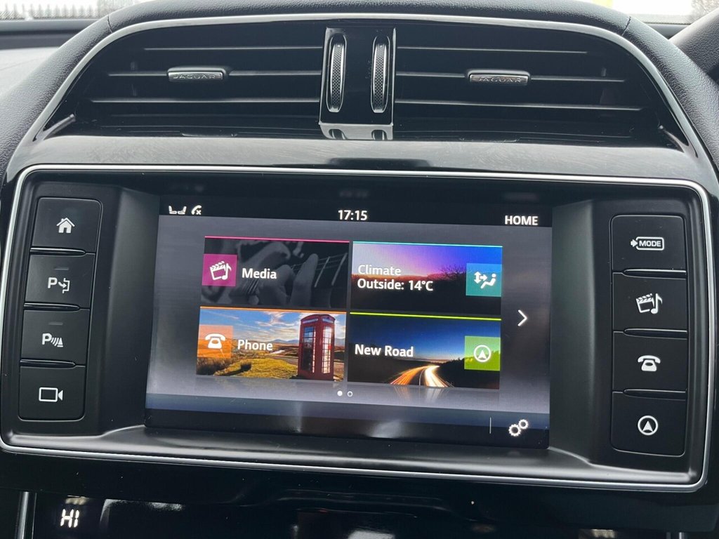 Used Jaguar XE 2017 for sale - 76261374: Photo 16