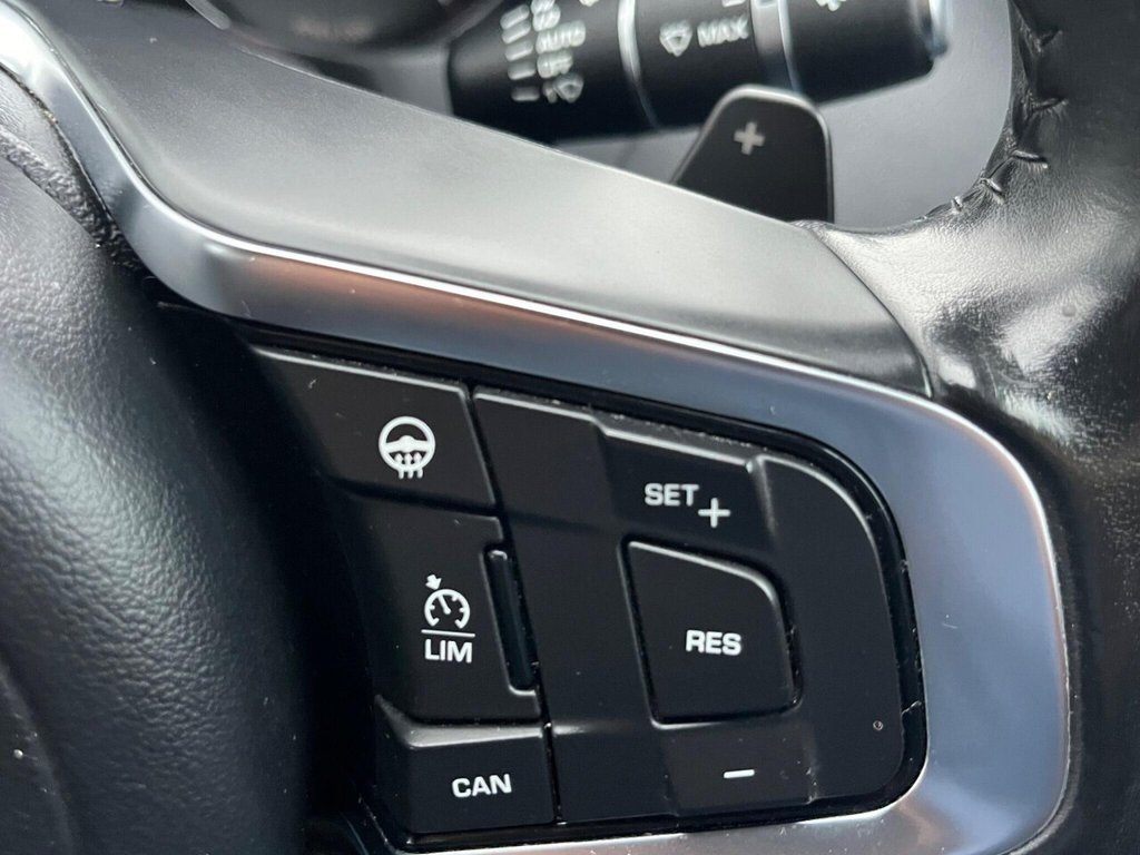 Used Jaguar XE 2017 for sale - 76261374: Photo 21