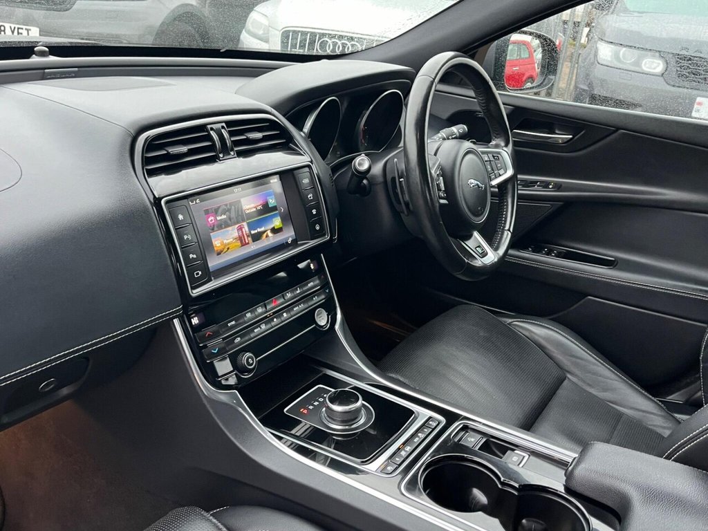 Used Jaguar XE 2017 for sale - 76261374: Photo 29