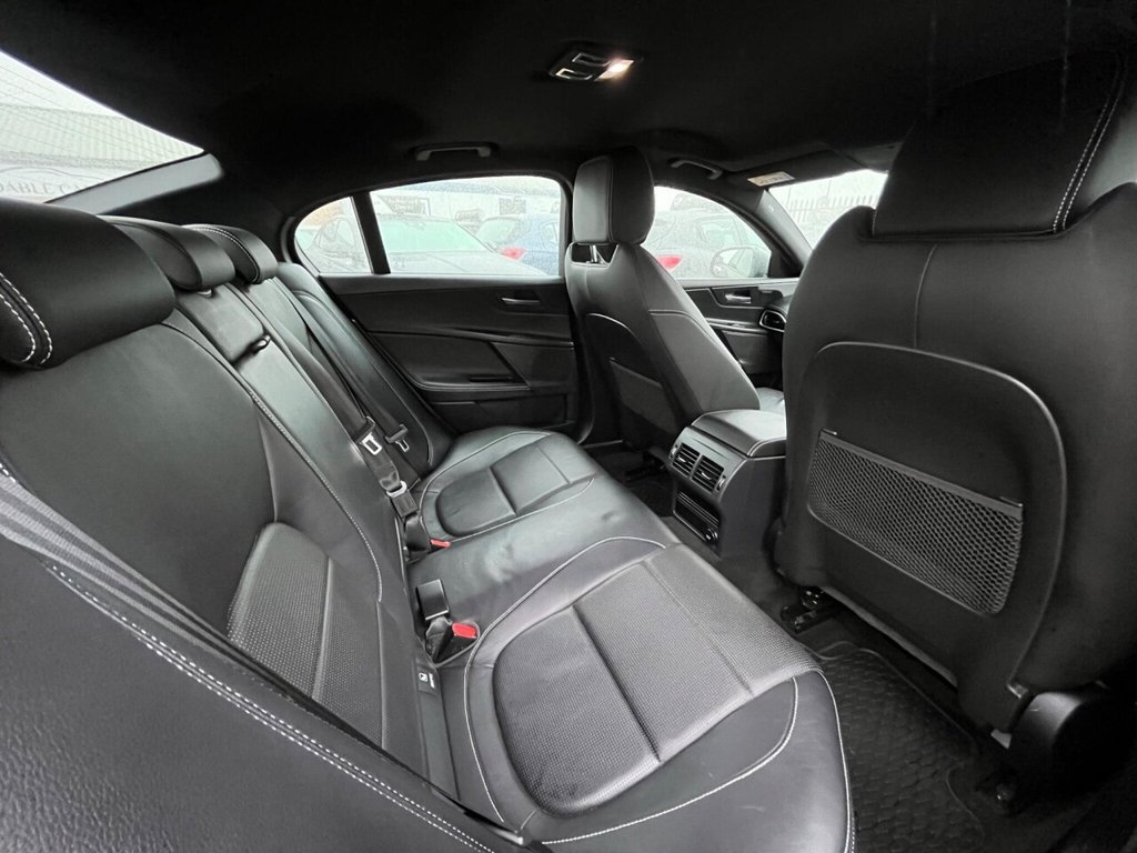 Used Jaguar XE 2017 for sale - 76261374: Photo 8