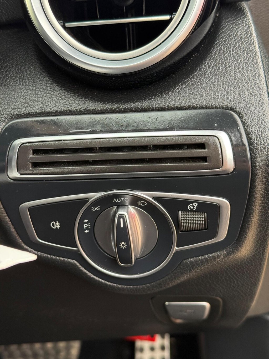 Used Mercedes-Benz GLC 2017 for sale - 76482409: Photo 34