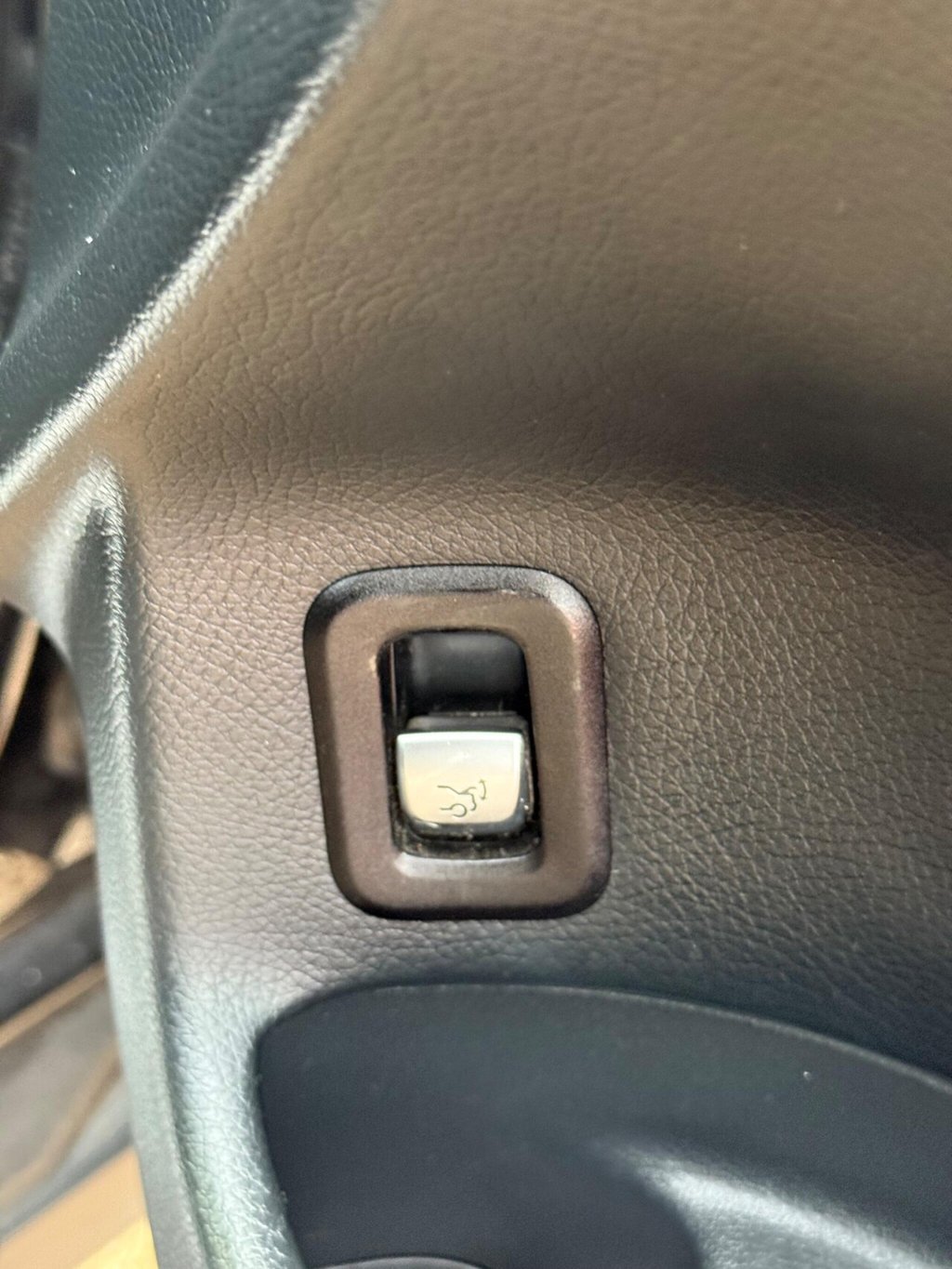 Used Mercedes-Benz GLC 2017 for sale - 76482409: Photo 35