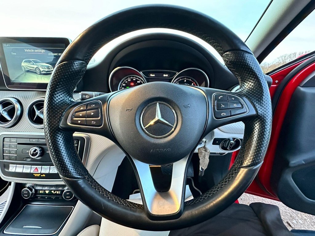 Used Mercedes-Benz A-Class 2016 for sale - 76934637: Photo 4