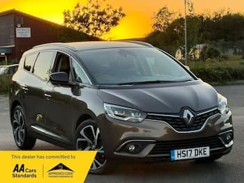 Used Renault Grand Scenic 2017 for sale - 79778318: Photo
