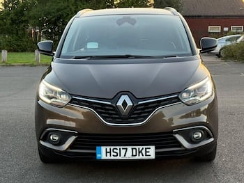 Used Renault Grand Scenic 2017 for sale - 79778318: Photo