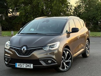 Used Renault Grand Scenic 2017 for sale - 79778318: Photo