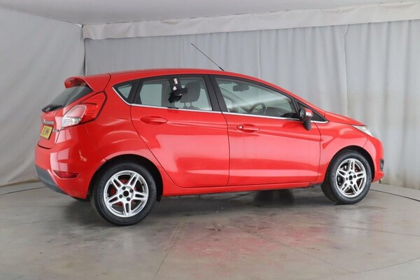Used Ford Fiesta 2013 for sale - 75542809: Photo 8