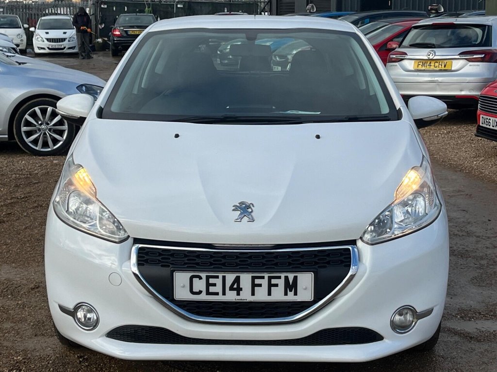 Used Peugeot 208 2014 for sale - 77263188: Photo 12