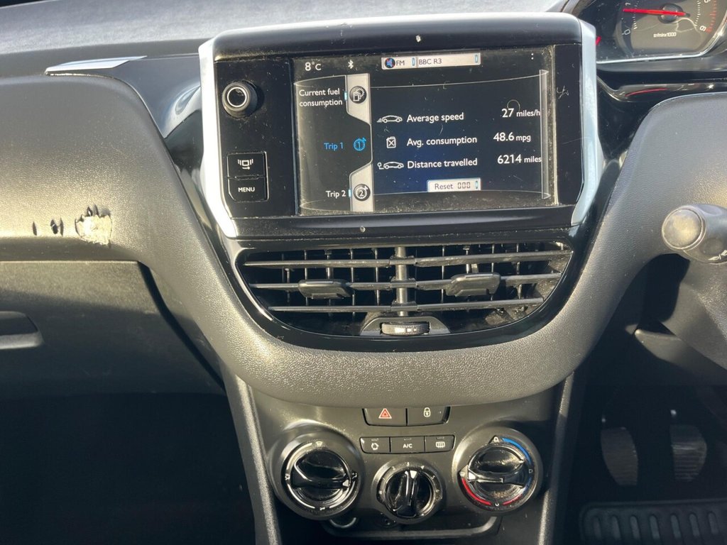 Used Peugeot 208 2014 for sale - 77263188: Photo 30