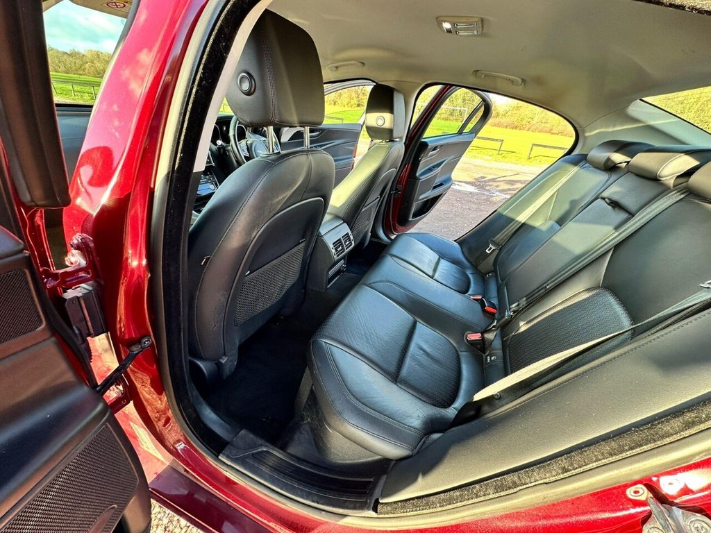 Used Jaguar XE 2016 for sale - 76768735: Photo 16