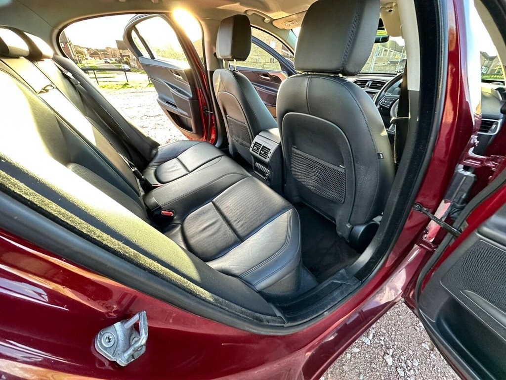 Used Jaguar XE 2016 for sale - 76768735: Photo 18