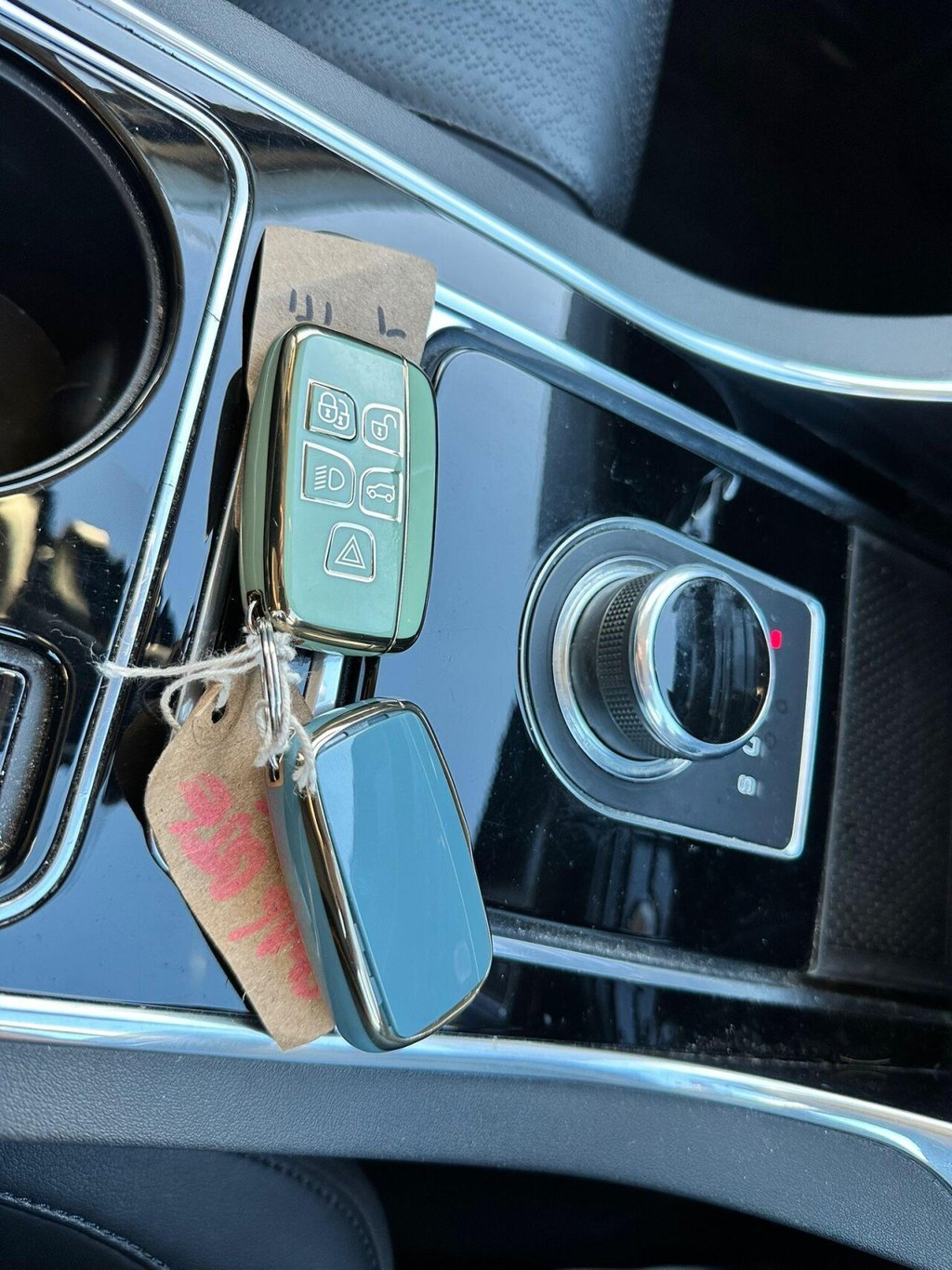 Used Jaguar XE 2016 for sale - 76768735: Photo 20