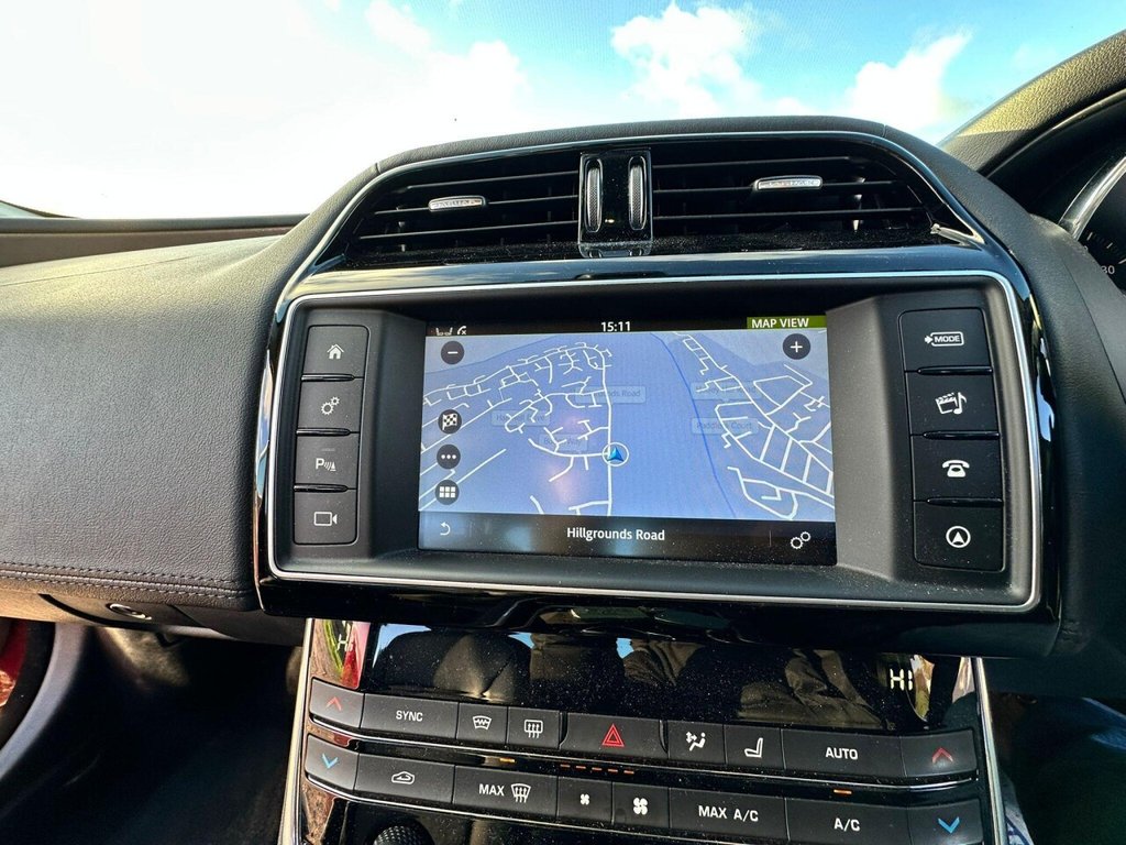 Used Jaguar XE 2016 for sale - 76768735: Photo 24