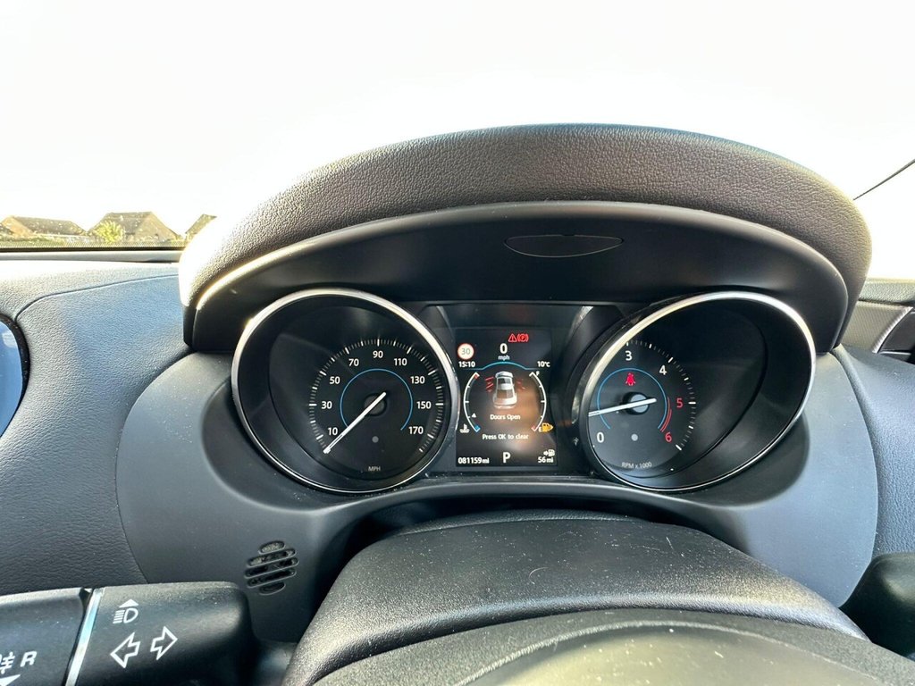 Used Jaguar XE 2016 for sale - 76768735: Photo 27