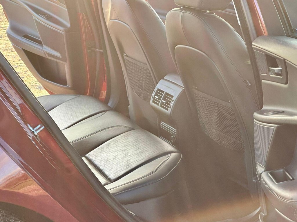 Used Jaguar XE 2016 for sale - 76768735: Photo 33