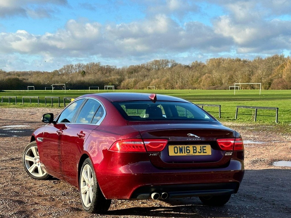 Used Jaguar XE 2016 for sale - 76768735: Photo 5