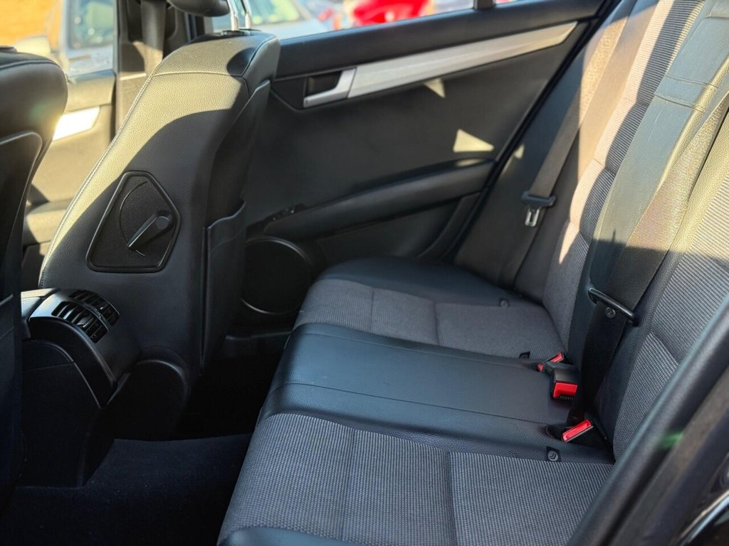 Used Mercedes-Benz C Class 2012 for sale - 77100963: Photo 19