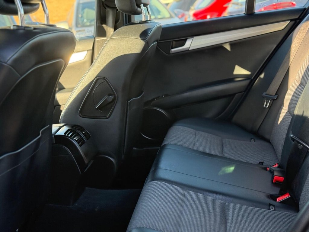 Used Mercedes-Benz C Class 2012 for sale - 77100963: Photo 20
