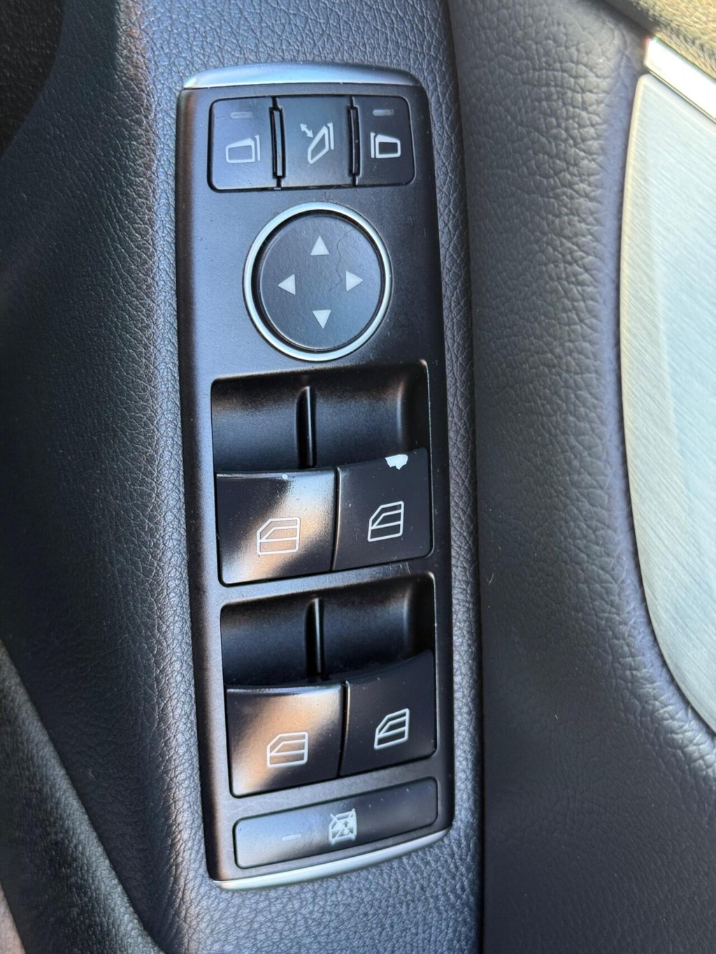 Used Mercedes-Benz C Class 2012 for sale - 77100963: Photo 30