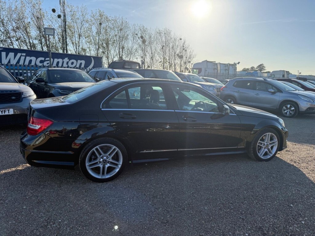 Used Mercedes-Benz C Class 2012 for sale - 77100963: Photo 8