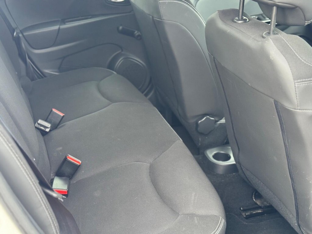 Used Renault Clio 2014 for sale - 77172055: Photo 11