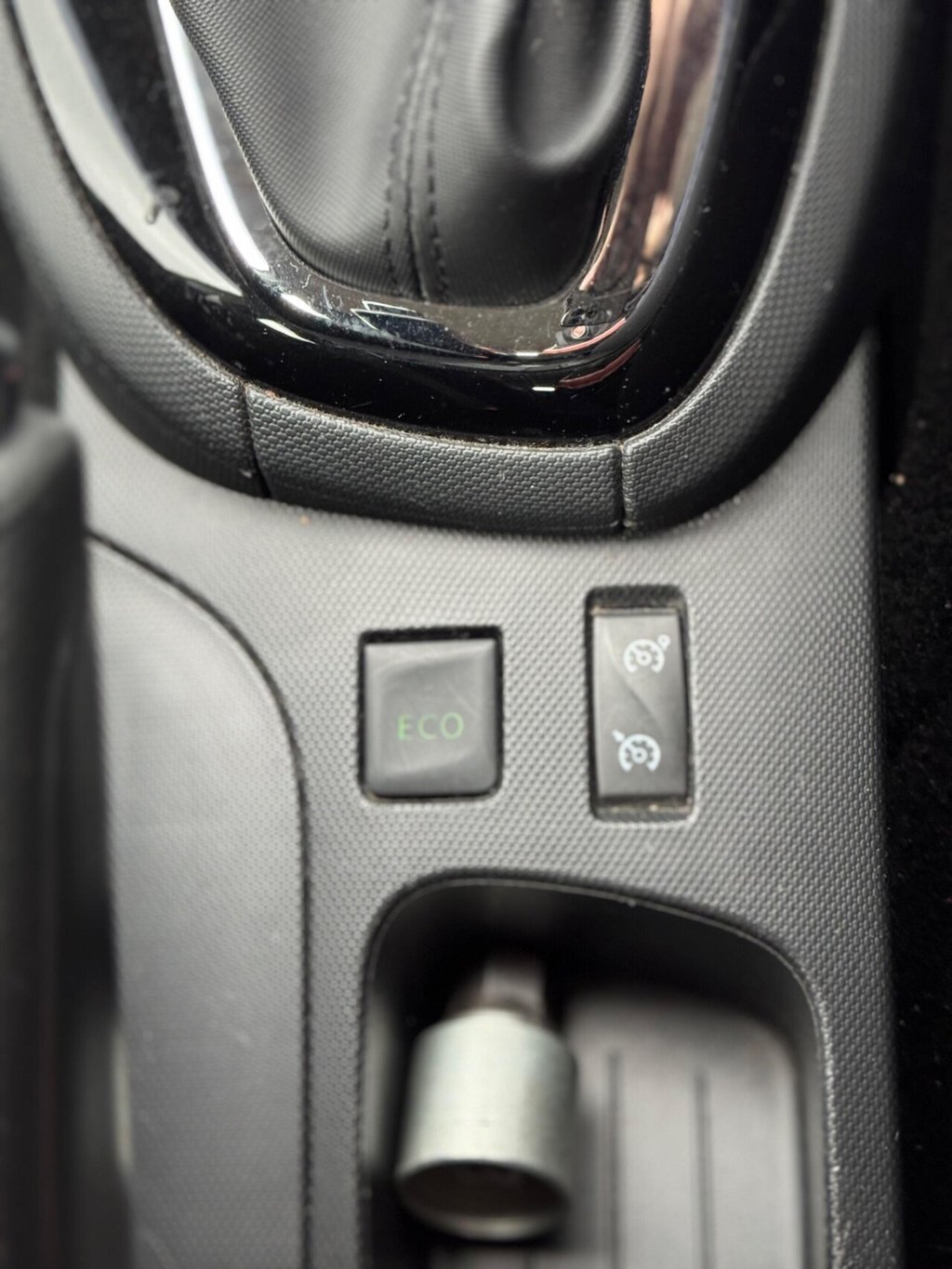 Used Renault Clio 2014 for sale - 77172055: Photo 14