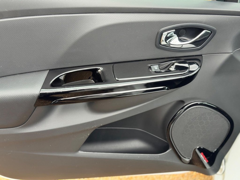 Used Renault Clio 2014 for sale - 77172055: Photo 47