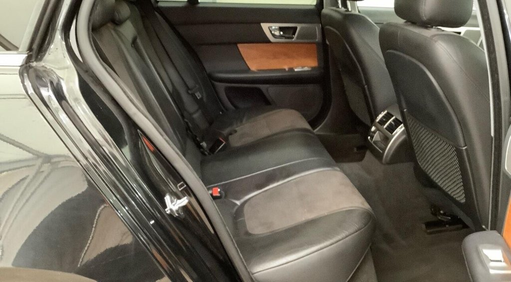 Used Jaguar XF 2013 for sale - 76486996: Photo 9