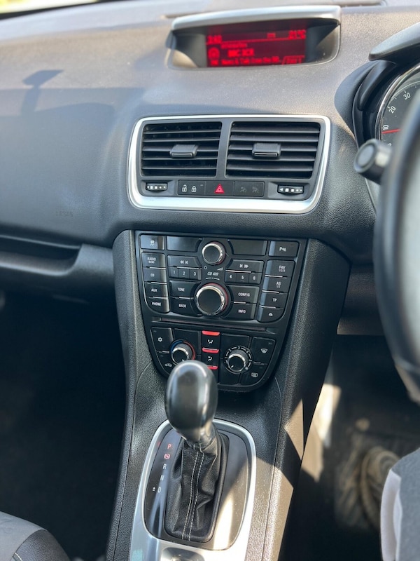 Used Vauxhall Meriva 2015 for sale - 75136263: Photo 11
