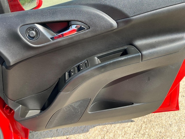 Used Vauxhall Meriva 2015 for sale - 75136263: Photo 17