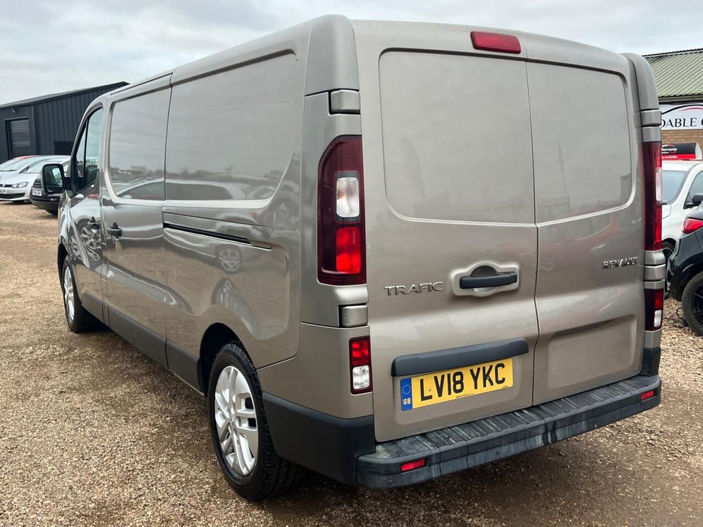 Used Renault Trafic 2018 for sale - 77067554: Photo 12