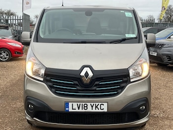 Used Renault Trafic 2018 for sale - 77067554: Photo