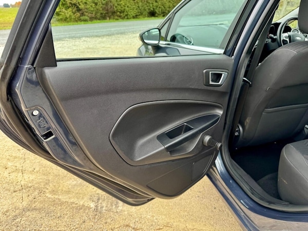 Used Ford Fiesta 2014 for sale - 76261414: Photo 36