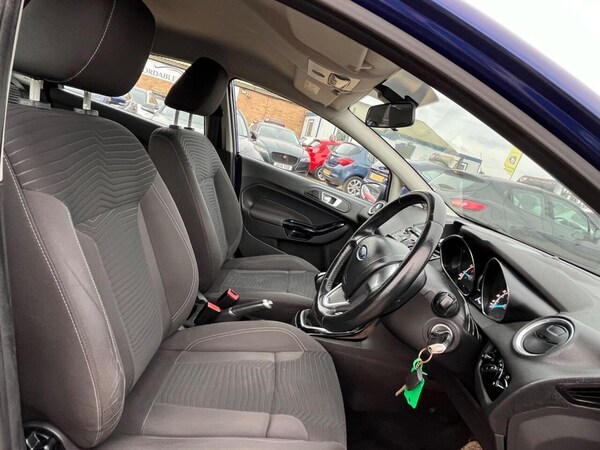 Used Ford Fiesta 2015 for sale - 76245421: Photo 7