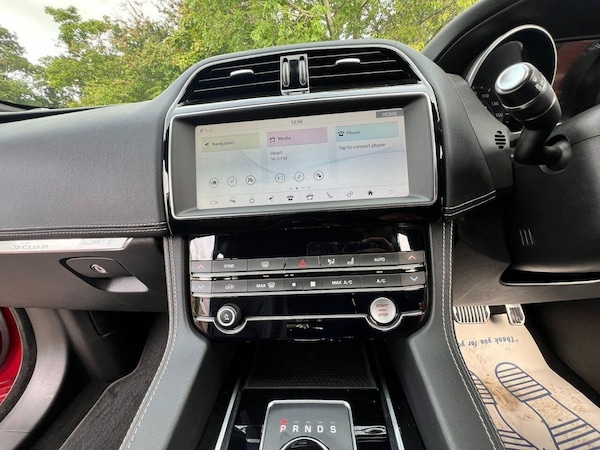 Used Jaguar F-Pace 2019 for sale - 75765606: Photo 25