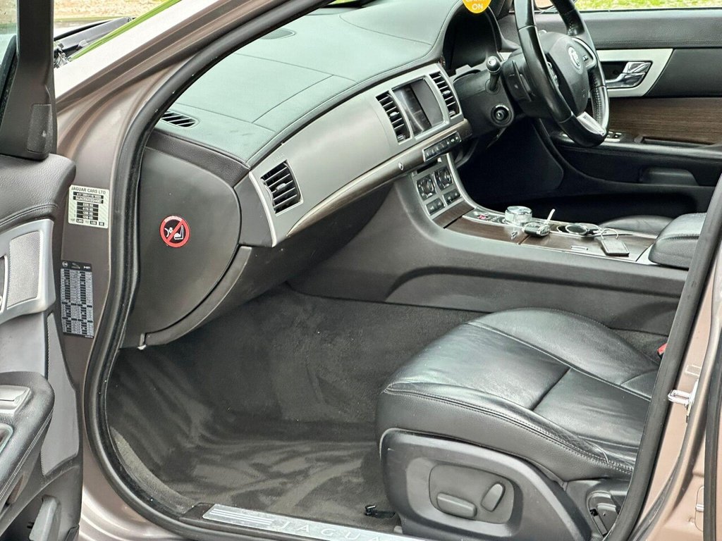 Used Jaguar XF 2012 for sale - 77067549: Photo 33