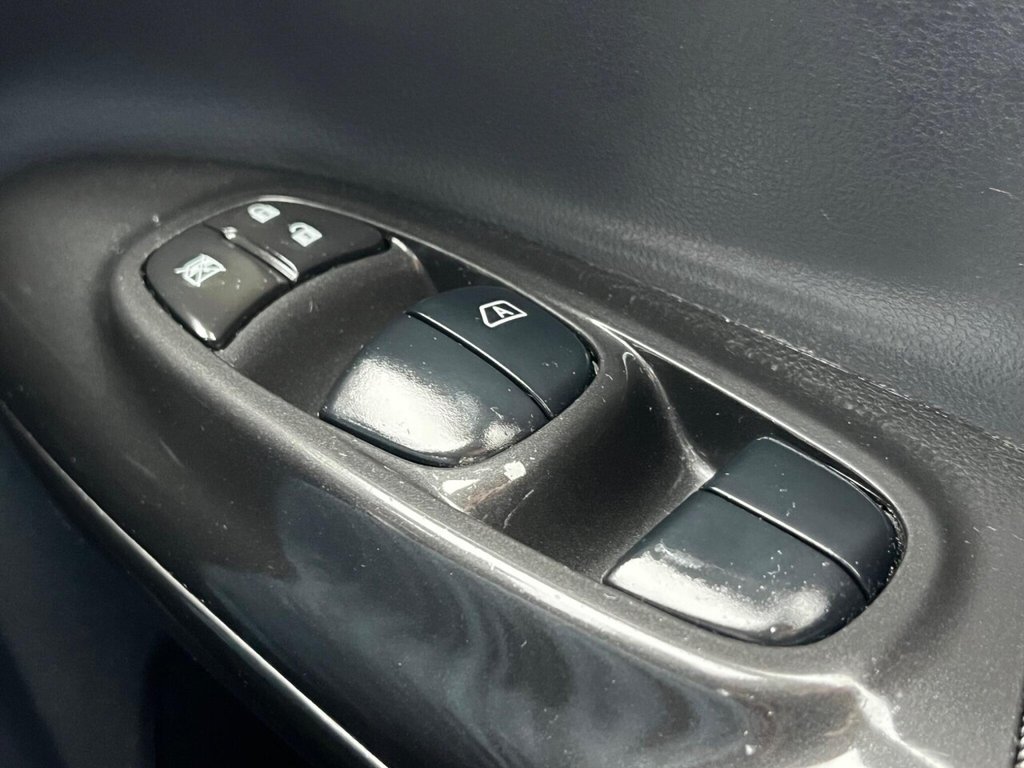 Used Nissan Juke 2014 for sale - 77673657: Photo 17