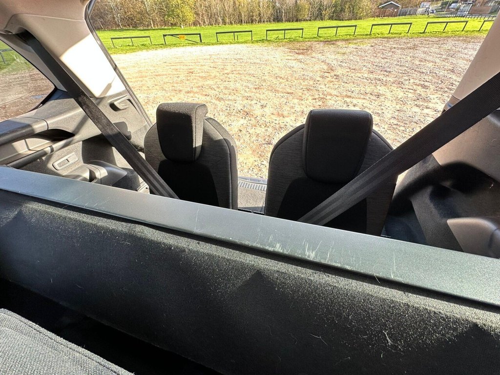 Used Citroen C4 Grand Picasso 2017 for sale - 76610327: Photo 32