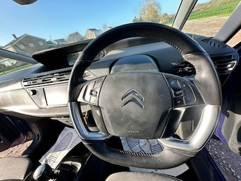 Used Citroen C4 Grand Picasso 2017 for sale - 76610327: Photo