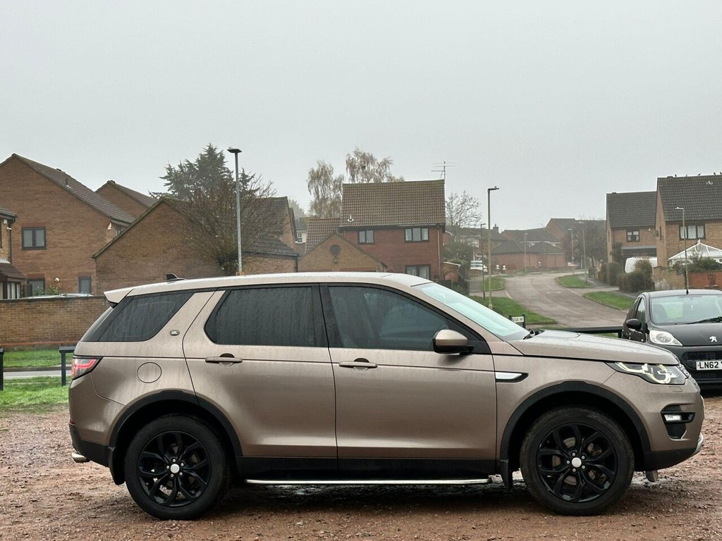 Used Land Rover Discovery Sport 2015 for sale - 76610320: Photo 11