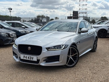 Used Jaguar XE 2016 for sale - 75515881: Photo