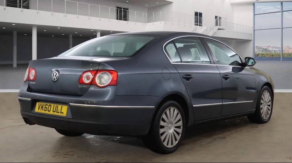 Used Volkswagen Passat 2010 for sale - 76623331: Photo 5