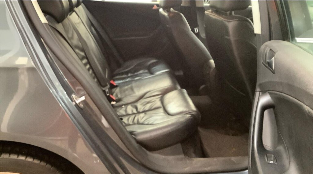 Used Volkswagen Passat 2010 for sale - 76623331: Photo 8