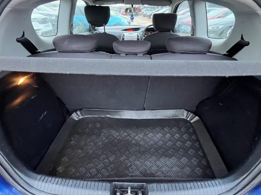 Used Hyundai i20 2010 for sale - 77470486: Photo 15