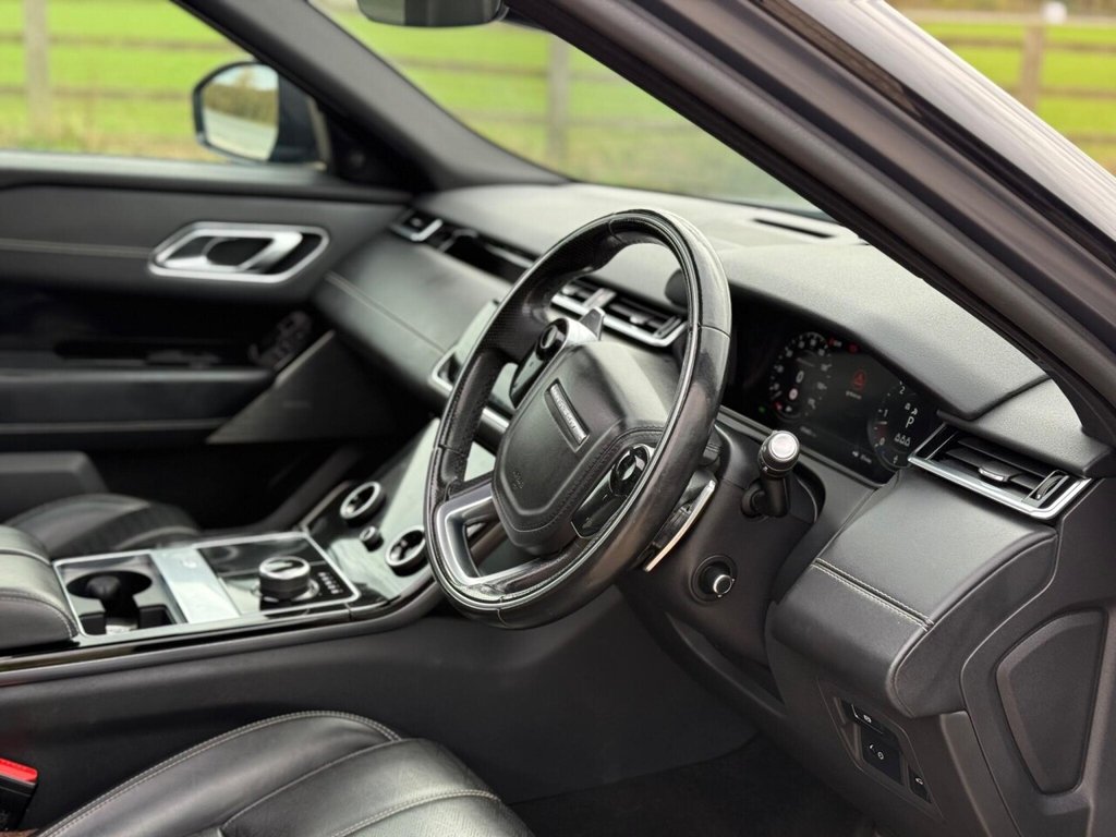 Used Land Rover Range Rover Velar 2018 for sale - 76406471: Photo 11